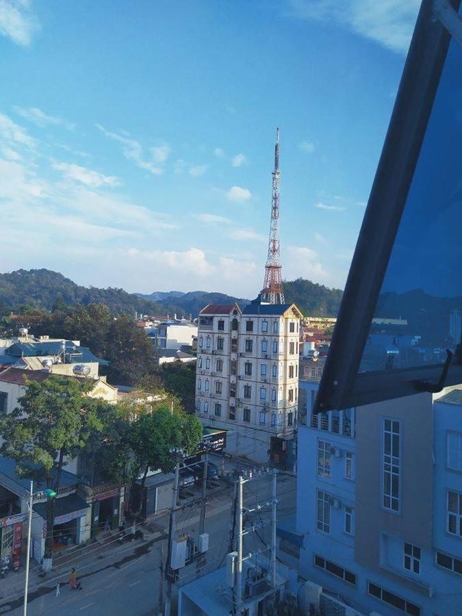 Hotel Khach San Hoa Ban Trang Son La Exterior foto